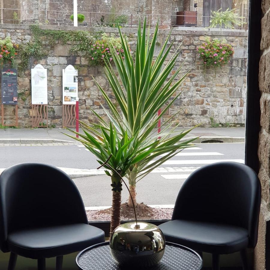 Mortain-Bocage Hotel De La Poste מראה חיצוני תמונה