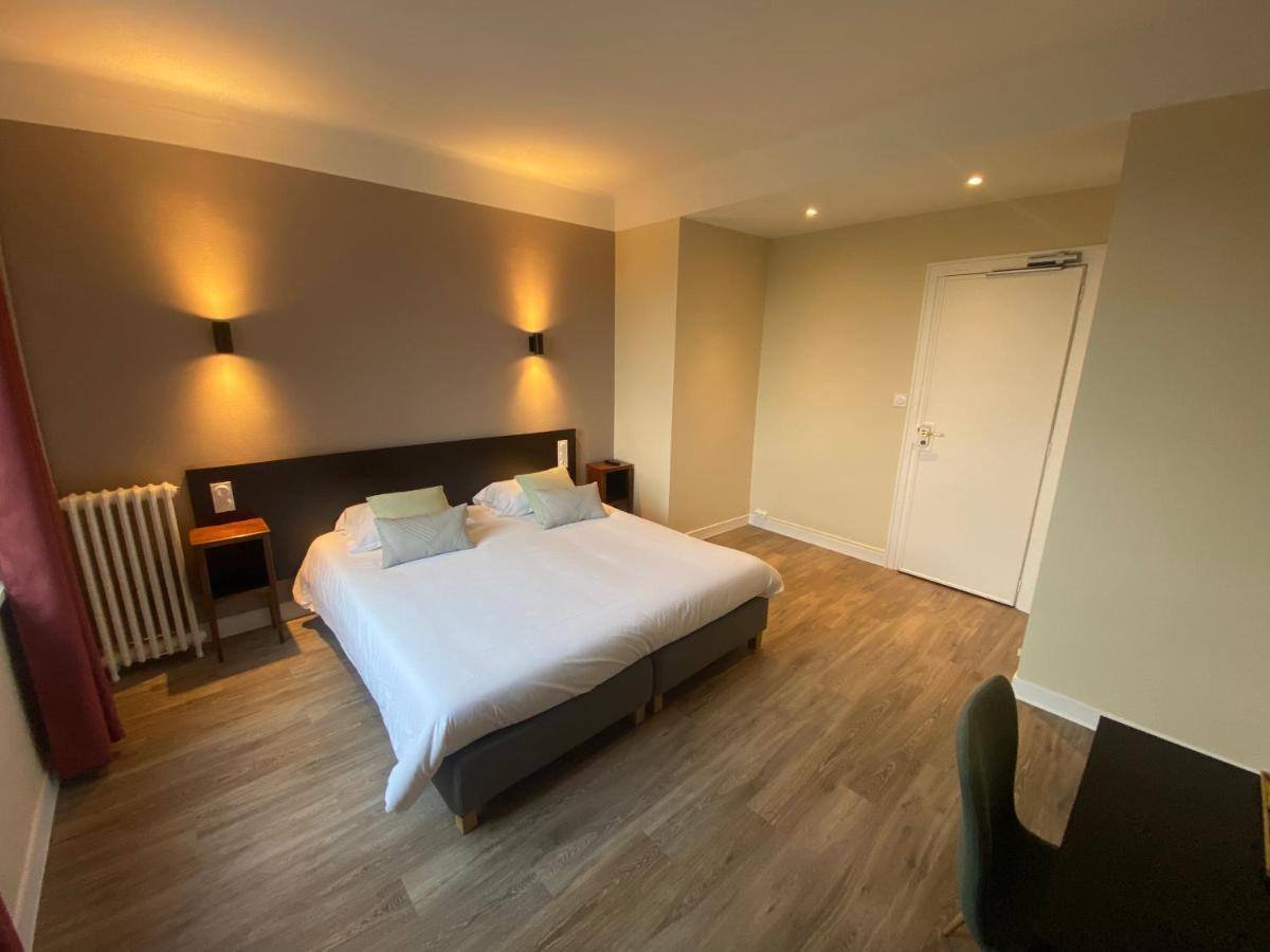 Mortain-Bocage Hotel De La Poste מראה חיצוני תמונה