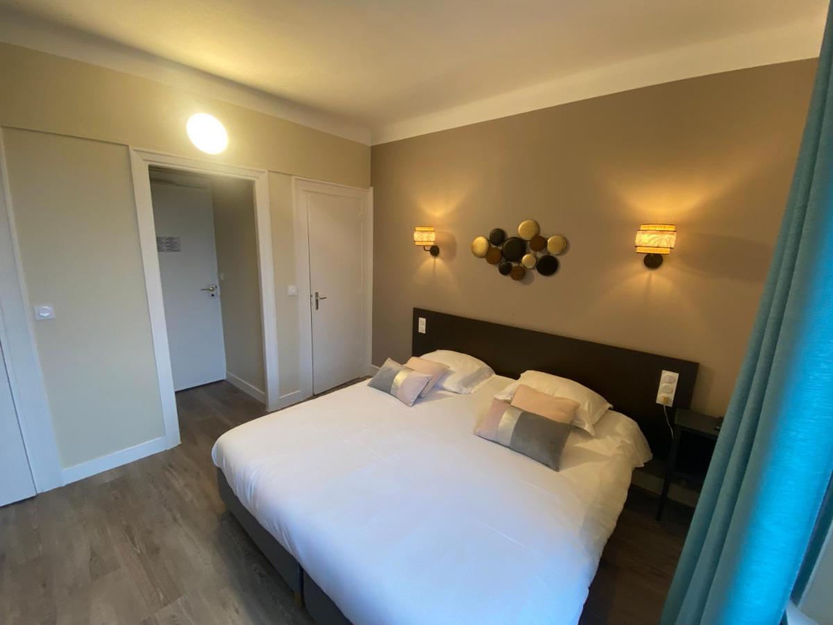 Mortain-Bocage Hotel De La Poste מראה חיצוני תמונה